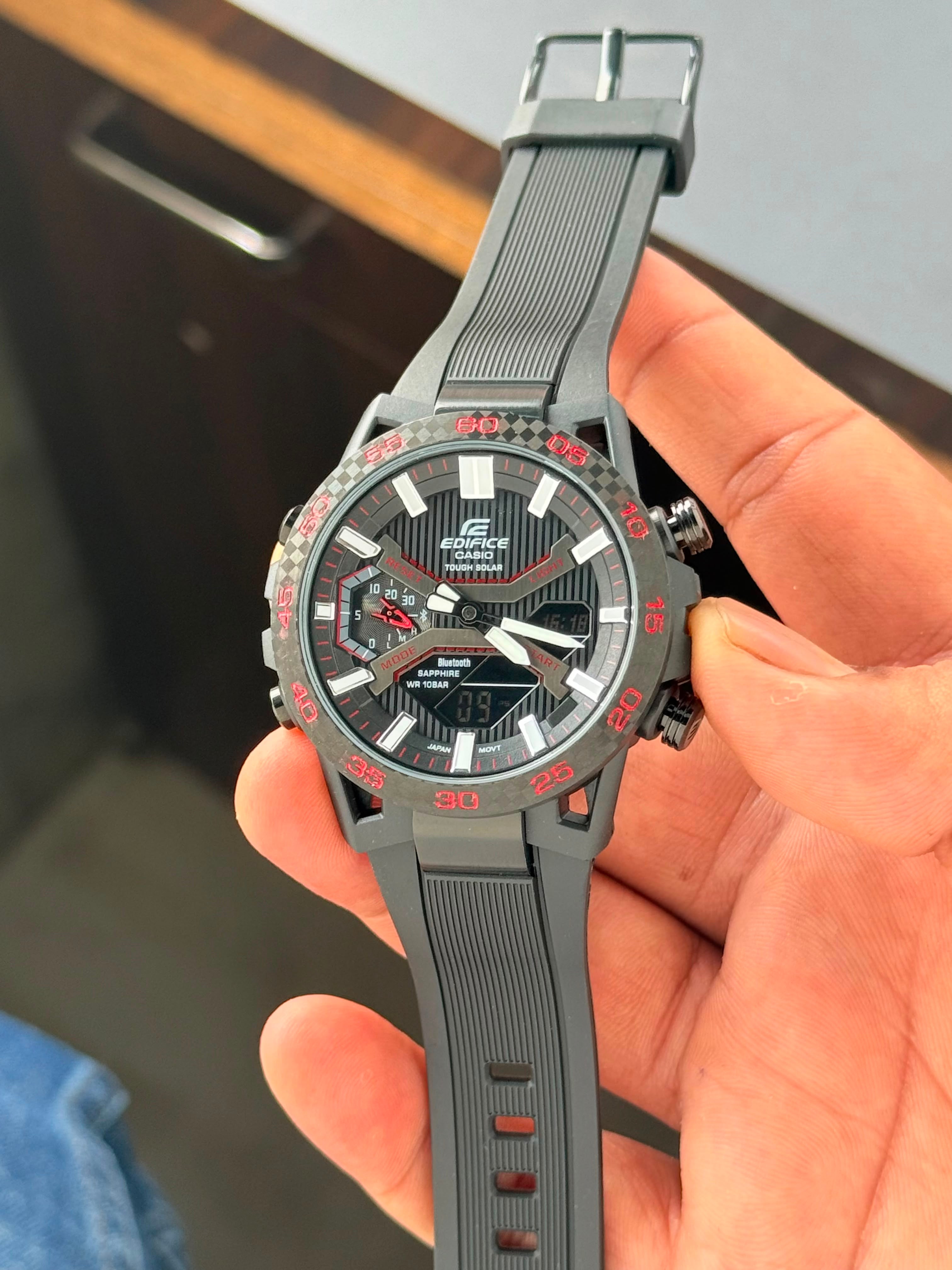 Casio Edifice Sospensione Digital