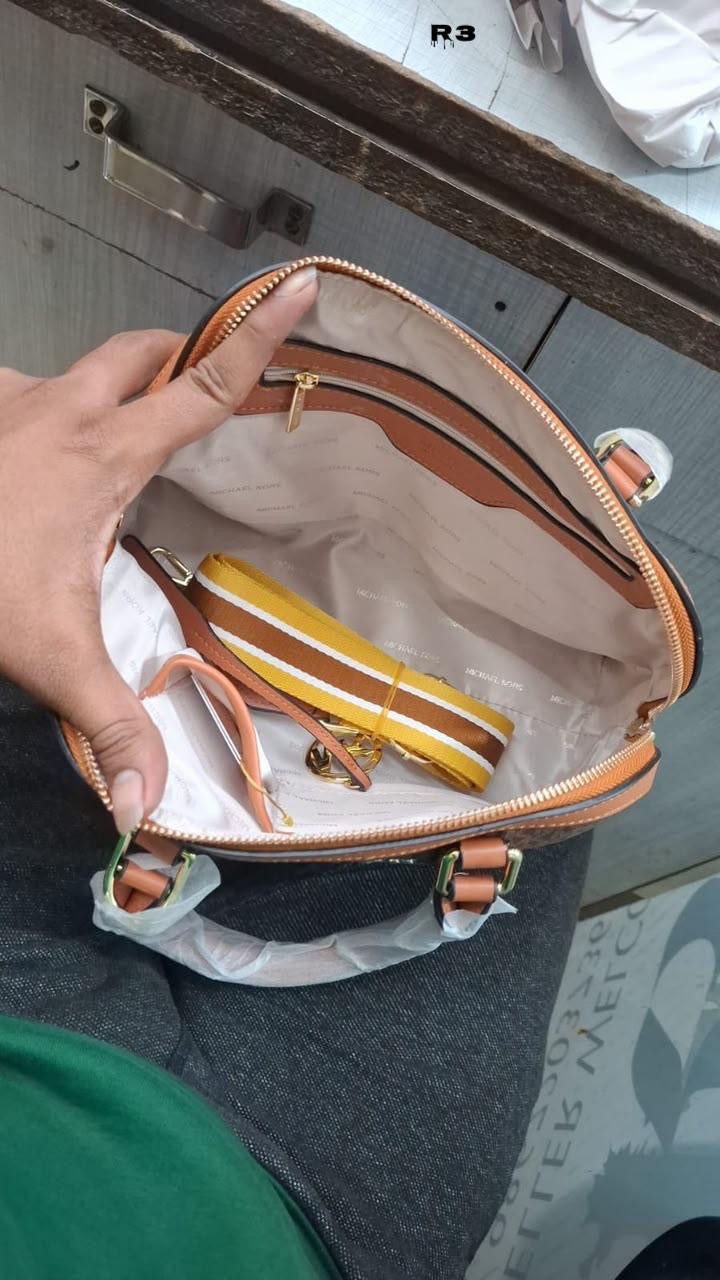 Michael Kors Alma