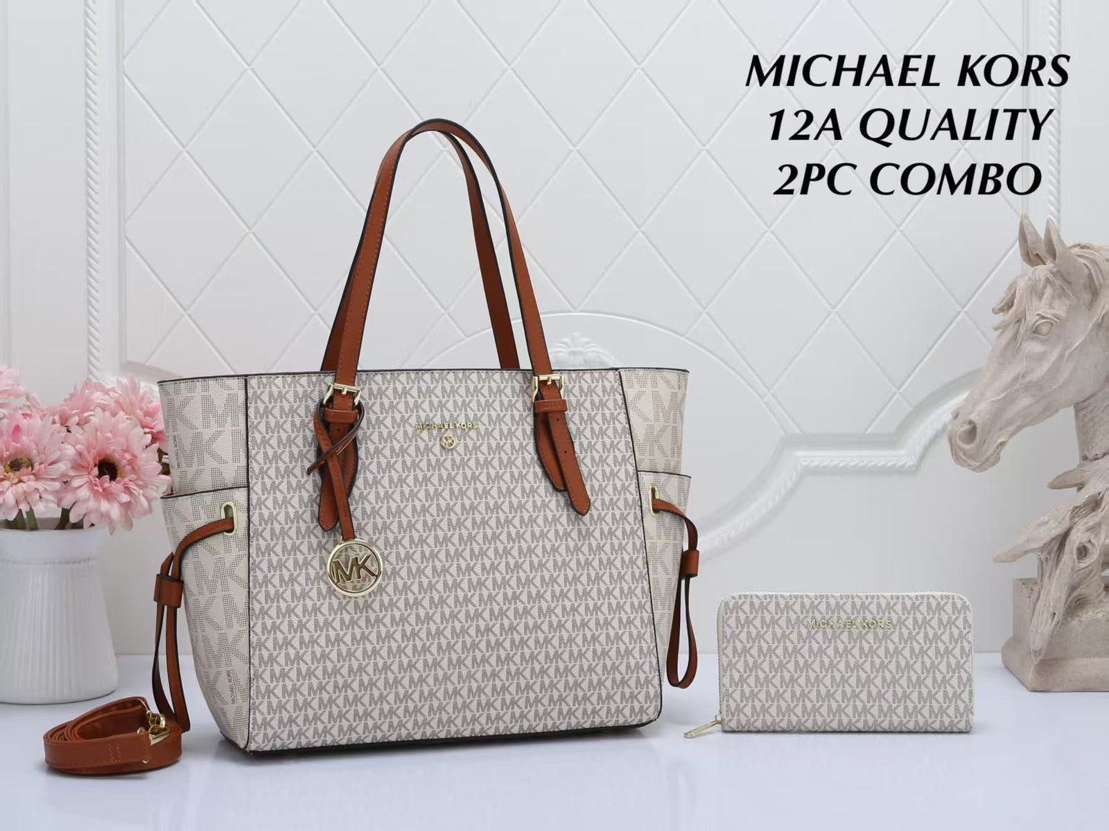 Michael Kors Gilly Large Signature Tote Bag
