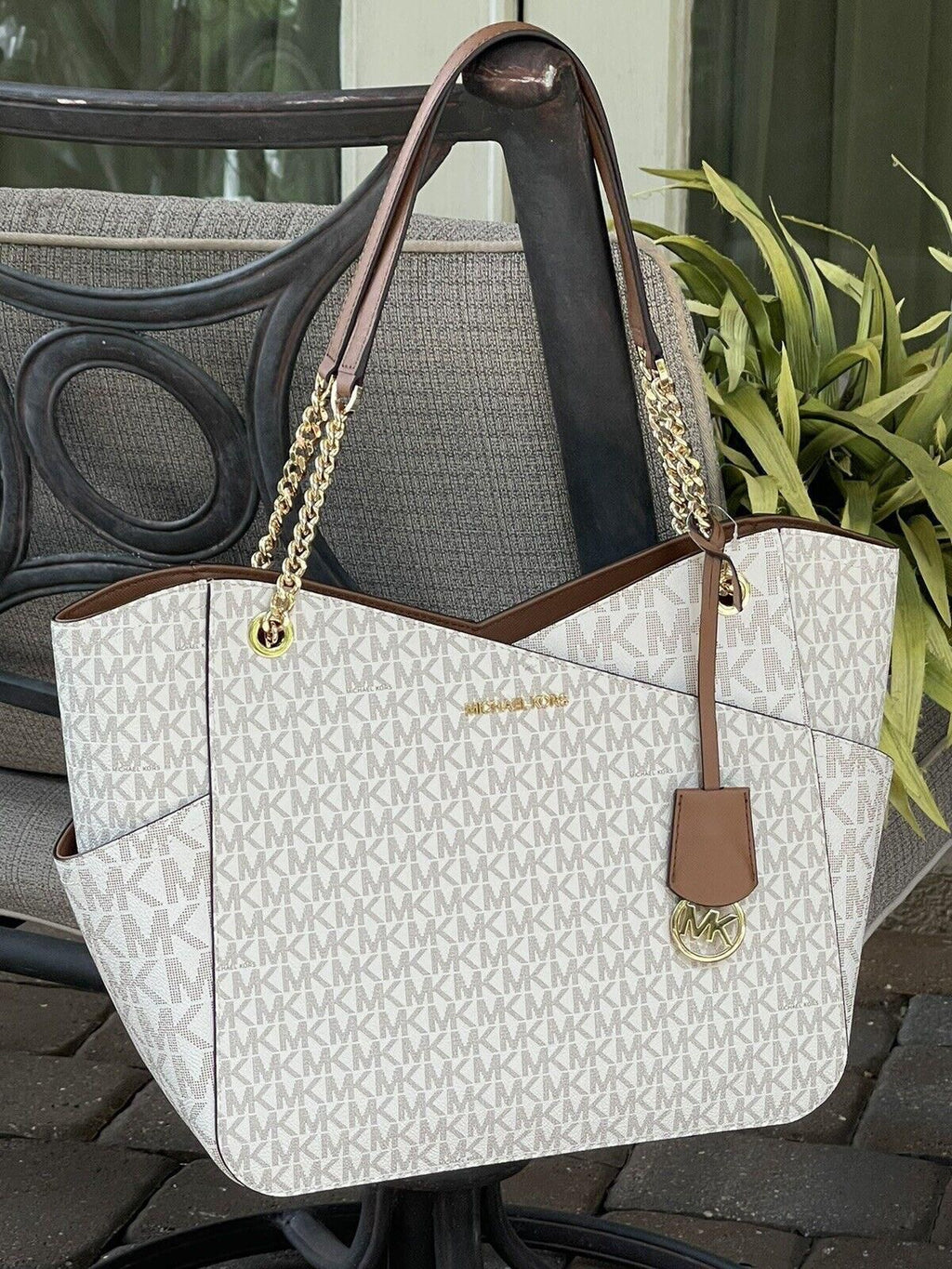 Michael Kors Jet Set Travel Large Chain Shoulder Bag