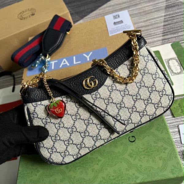 Gucci Ophidia GG Supreme