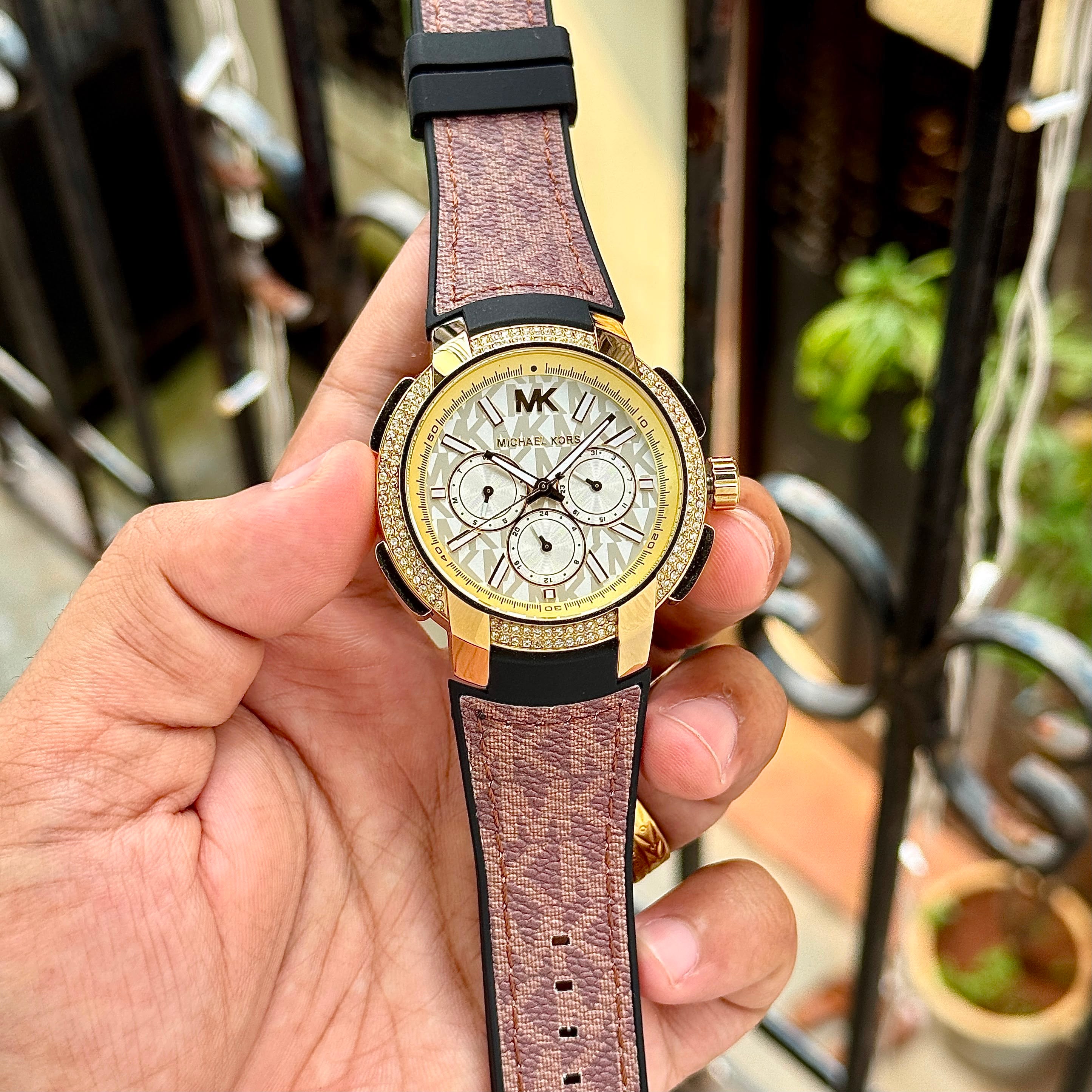 Michael Kors Sidney Multi-Function Glam Edition