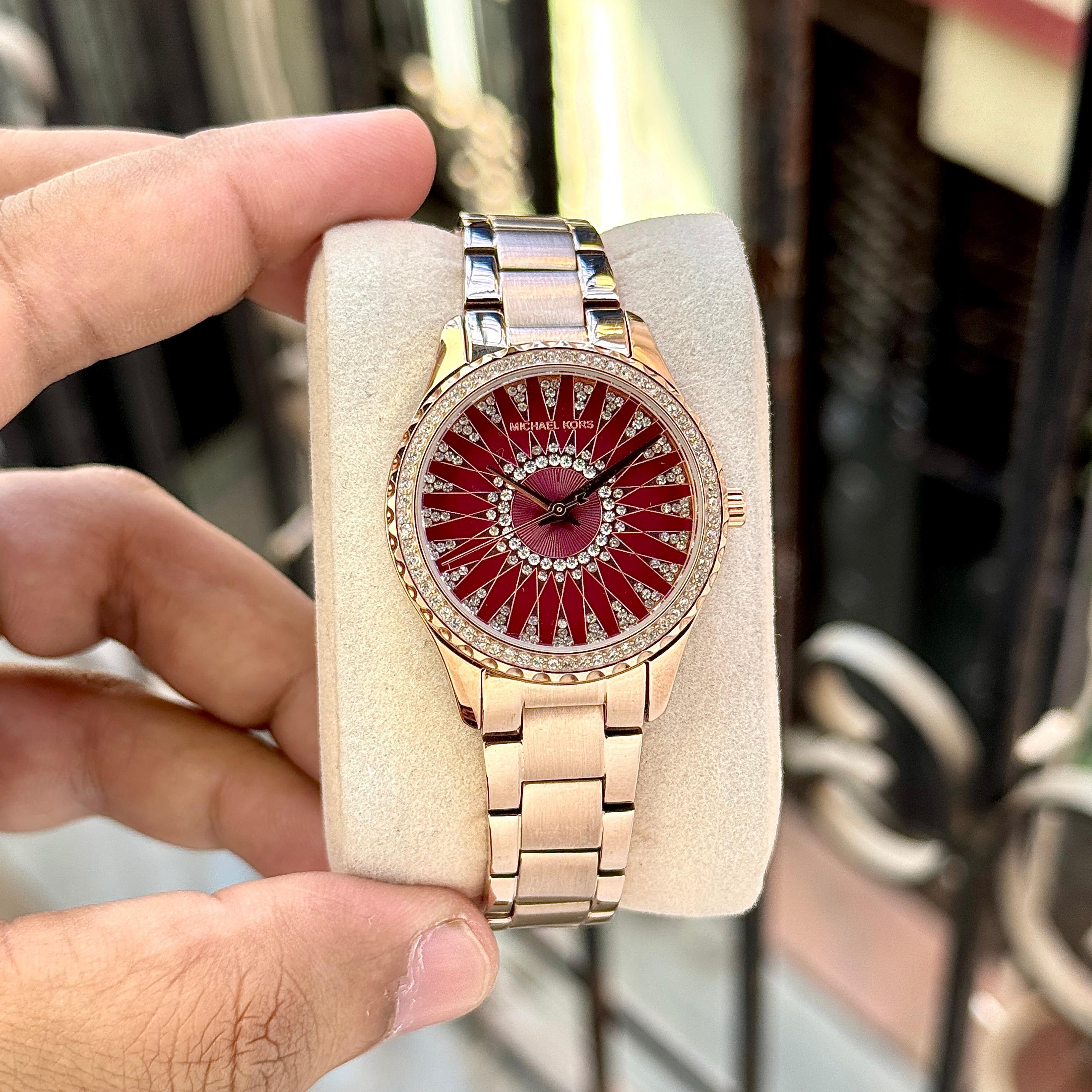 Michael Kors Layton MK6893