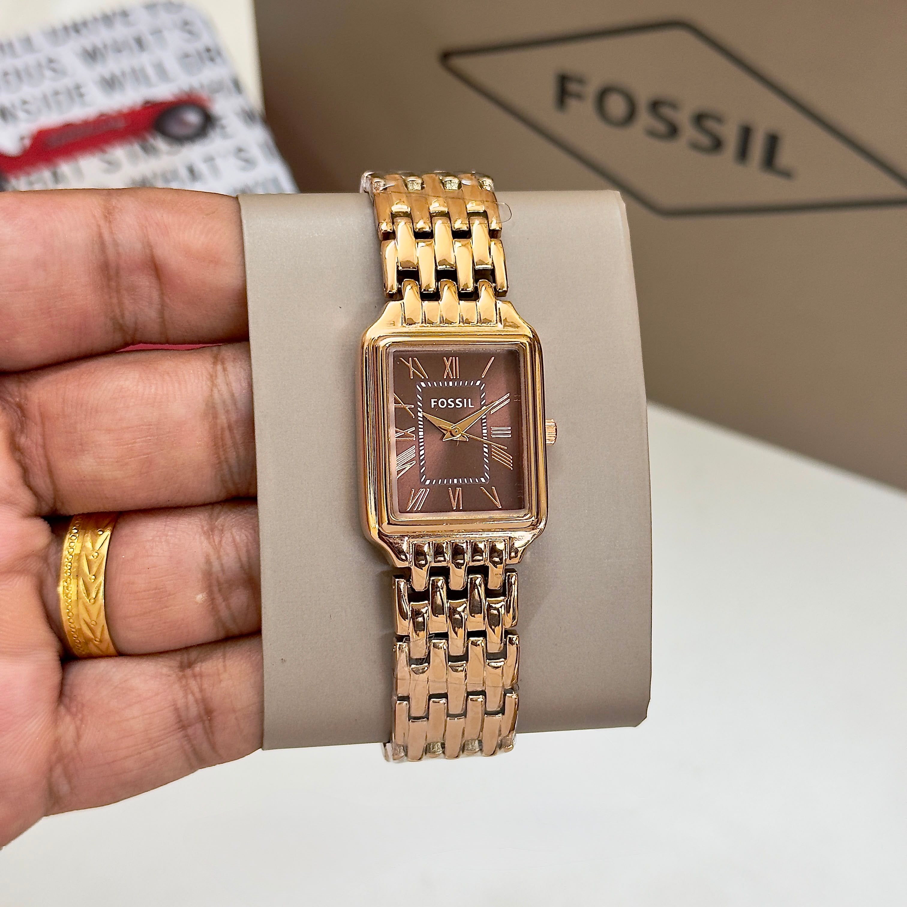 Fossil Raquel