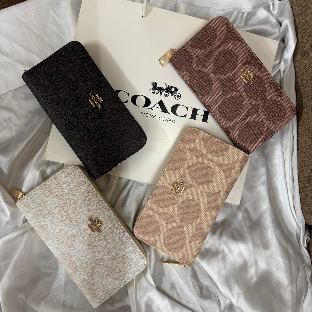 Coach zipper Wallet