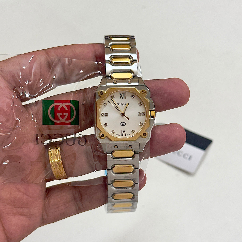 Gucci G-Flat