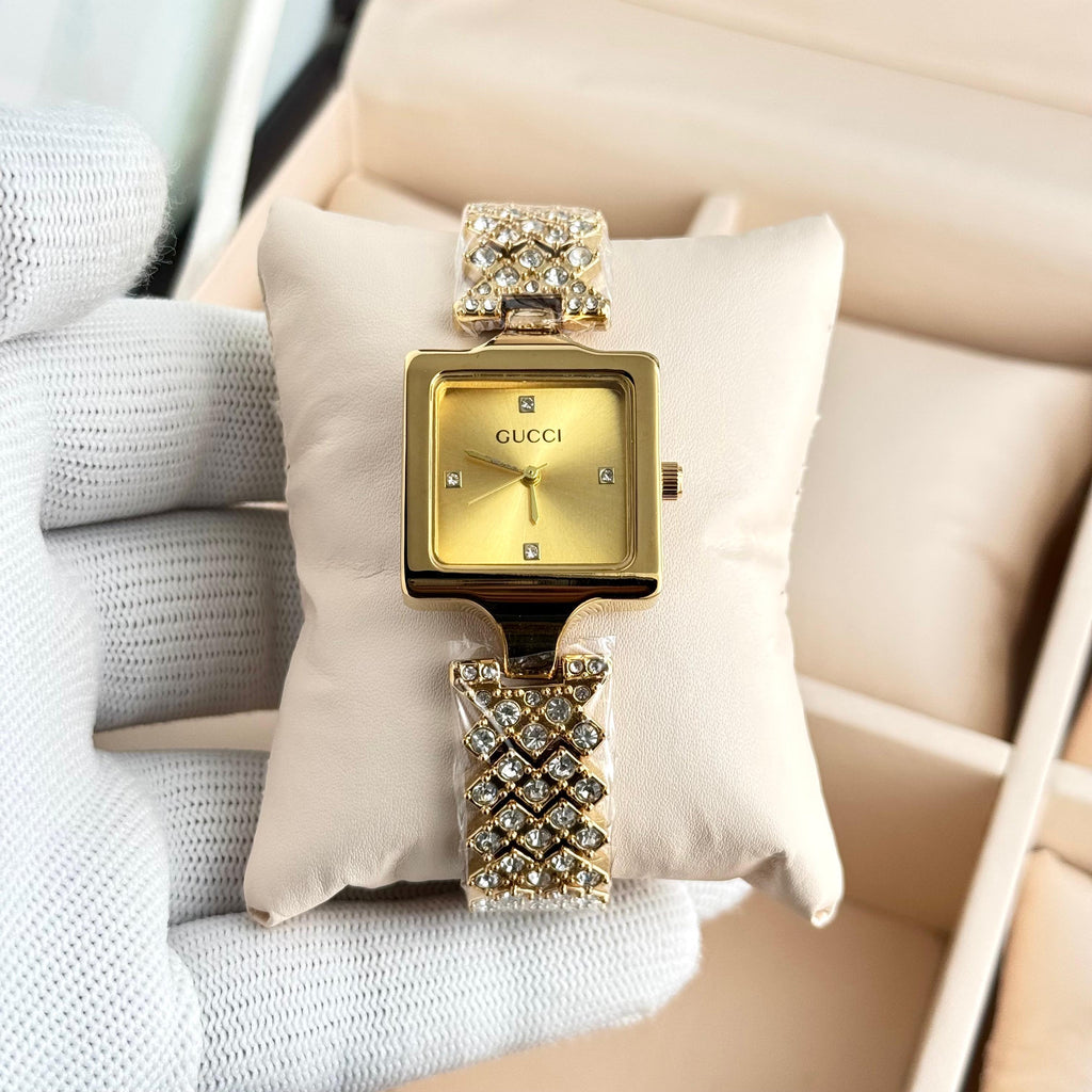 Gucci Diamond Strap