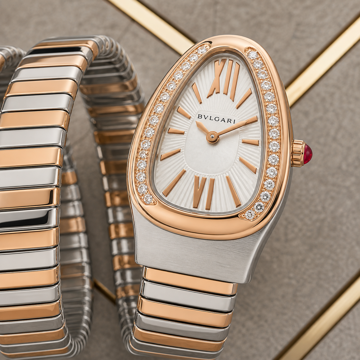 Bvlgari Serpenti Tubogas 103002 crystal bezel and dial macro