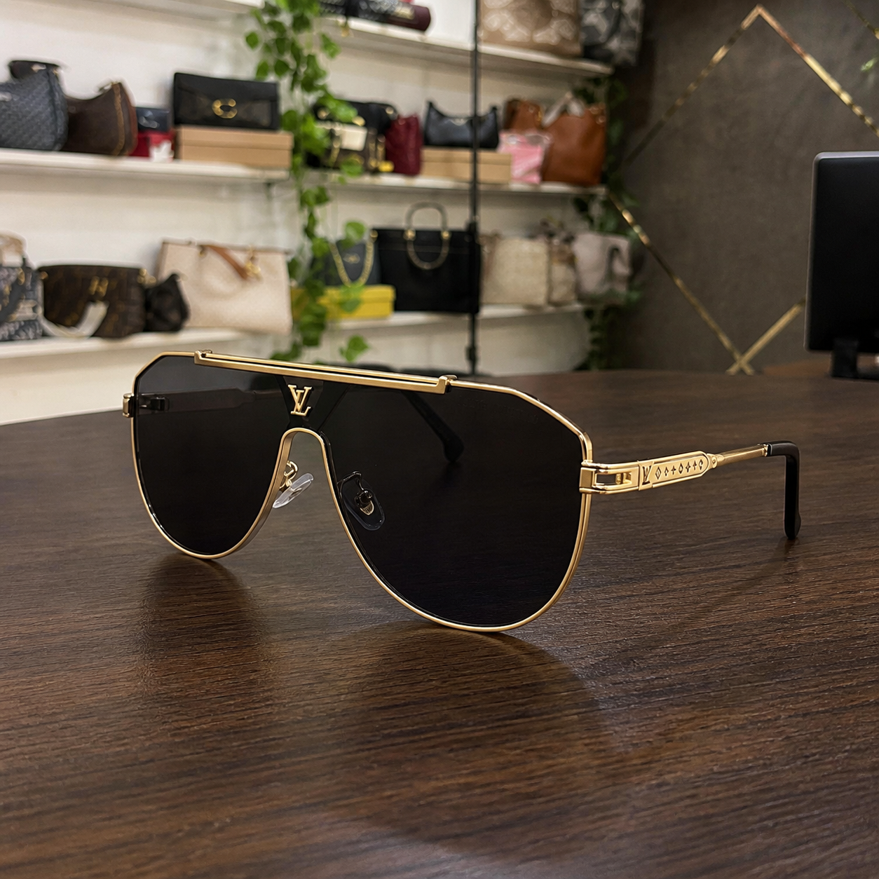 Louis Vuitton navigator sunglasses alternate office angle