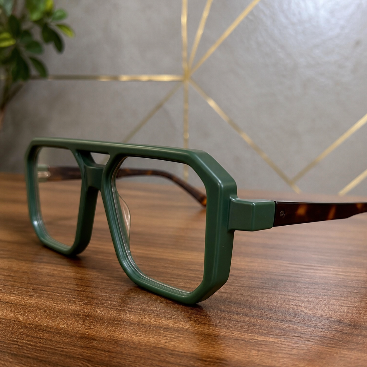 Marc Jacobs forest green sunglasses hinge and tortoiseshell temple detail