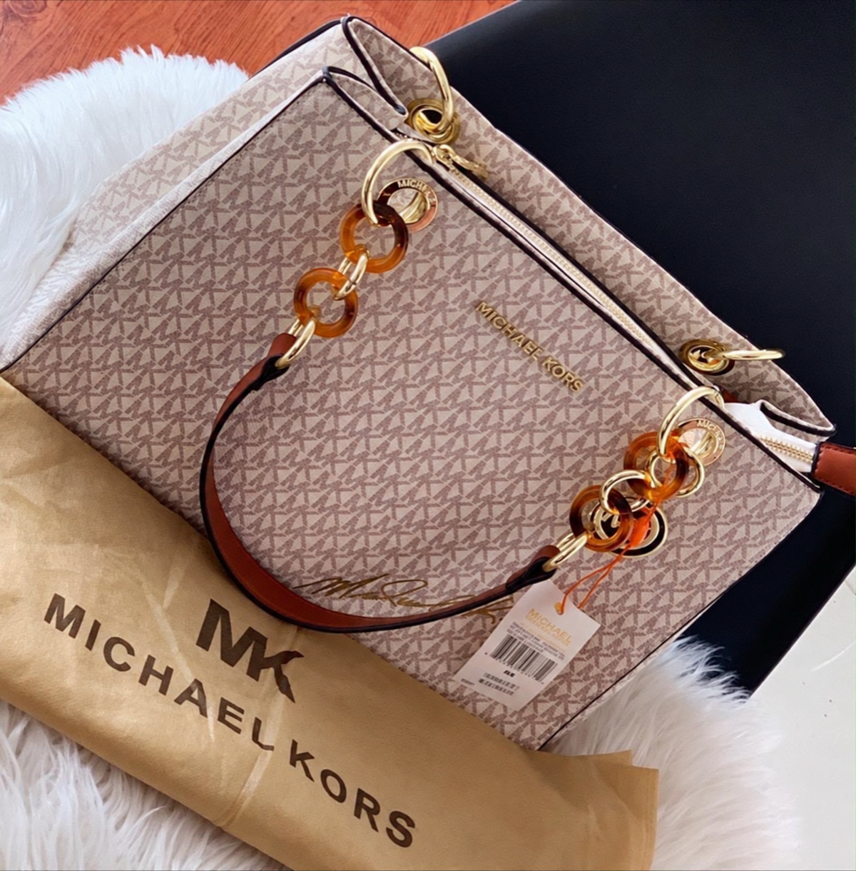 Michael Kors Cynthia Mono S Pink Large Monogram with MK dust cover
