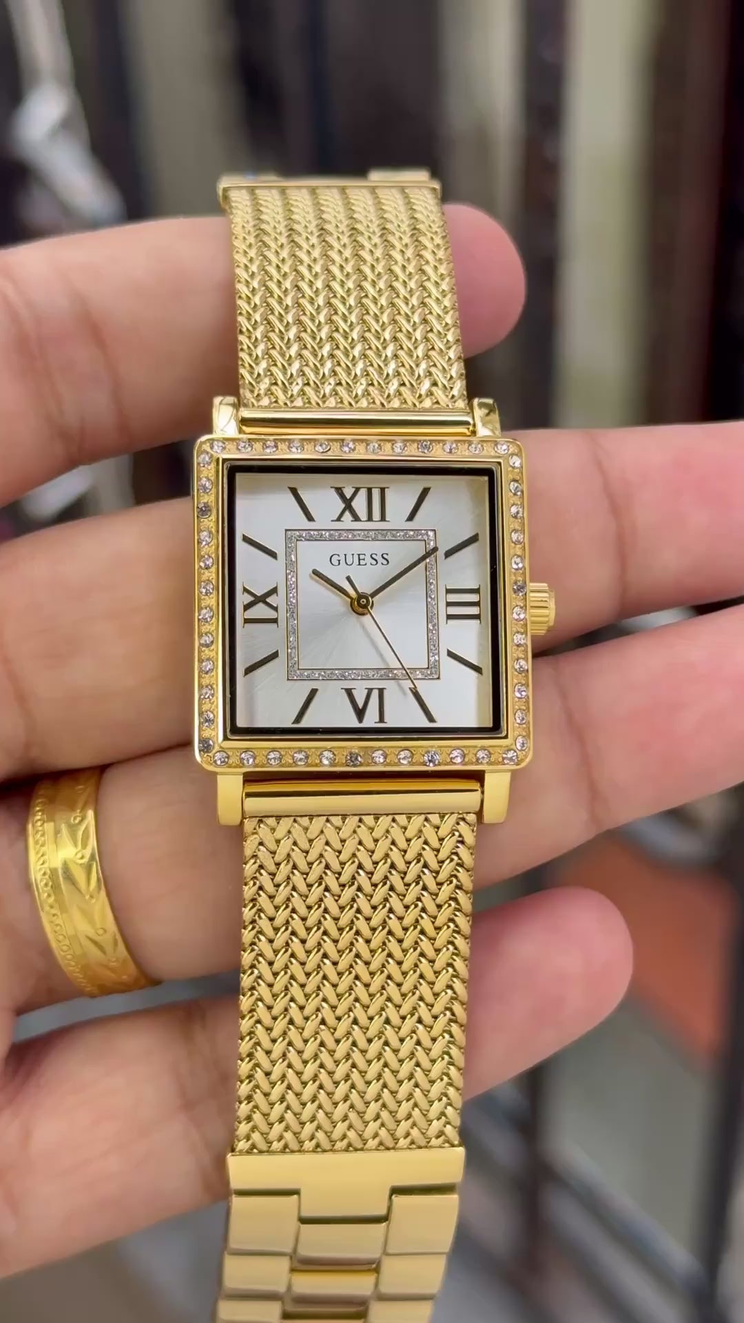 Guess Classic