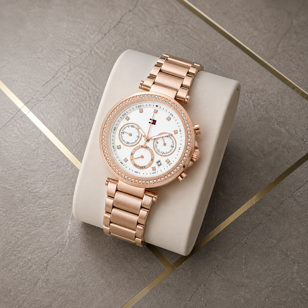 Tommy Hilfiger TH1782705 rose gold bracelet and dial detail