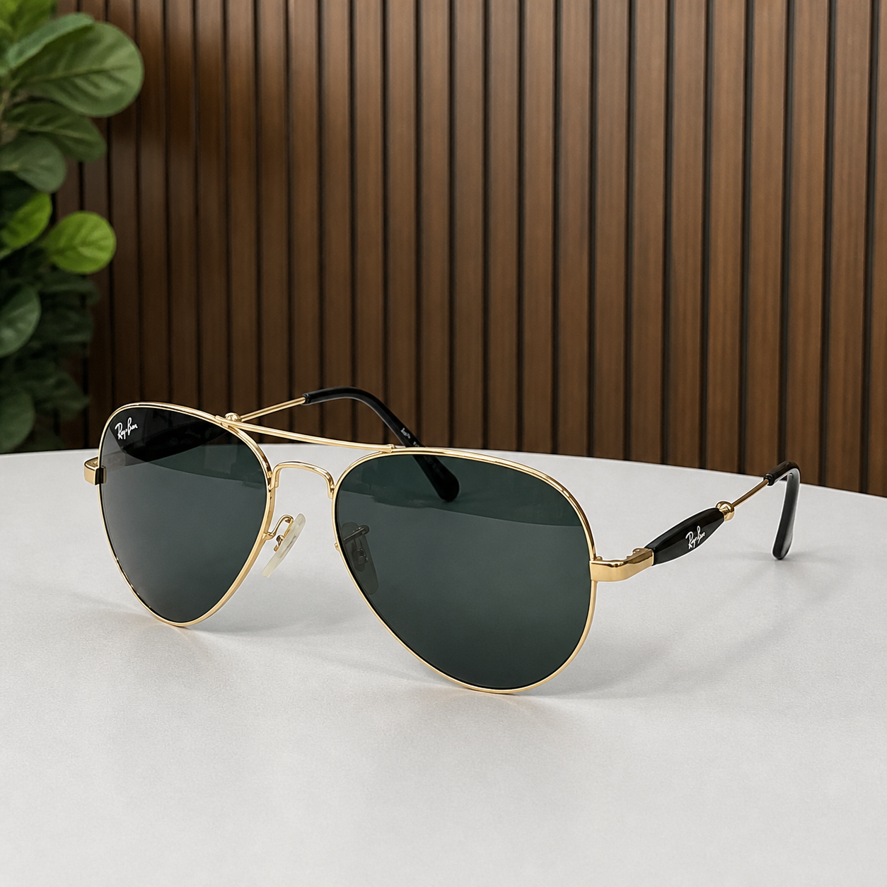 Ray-Ban 3517 Gold / Dark Green aviator sunglasses - alternate angle