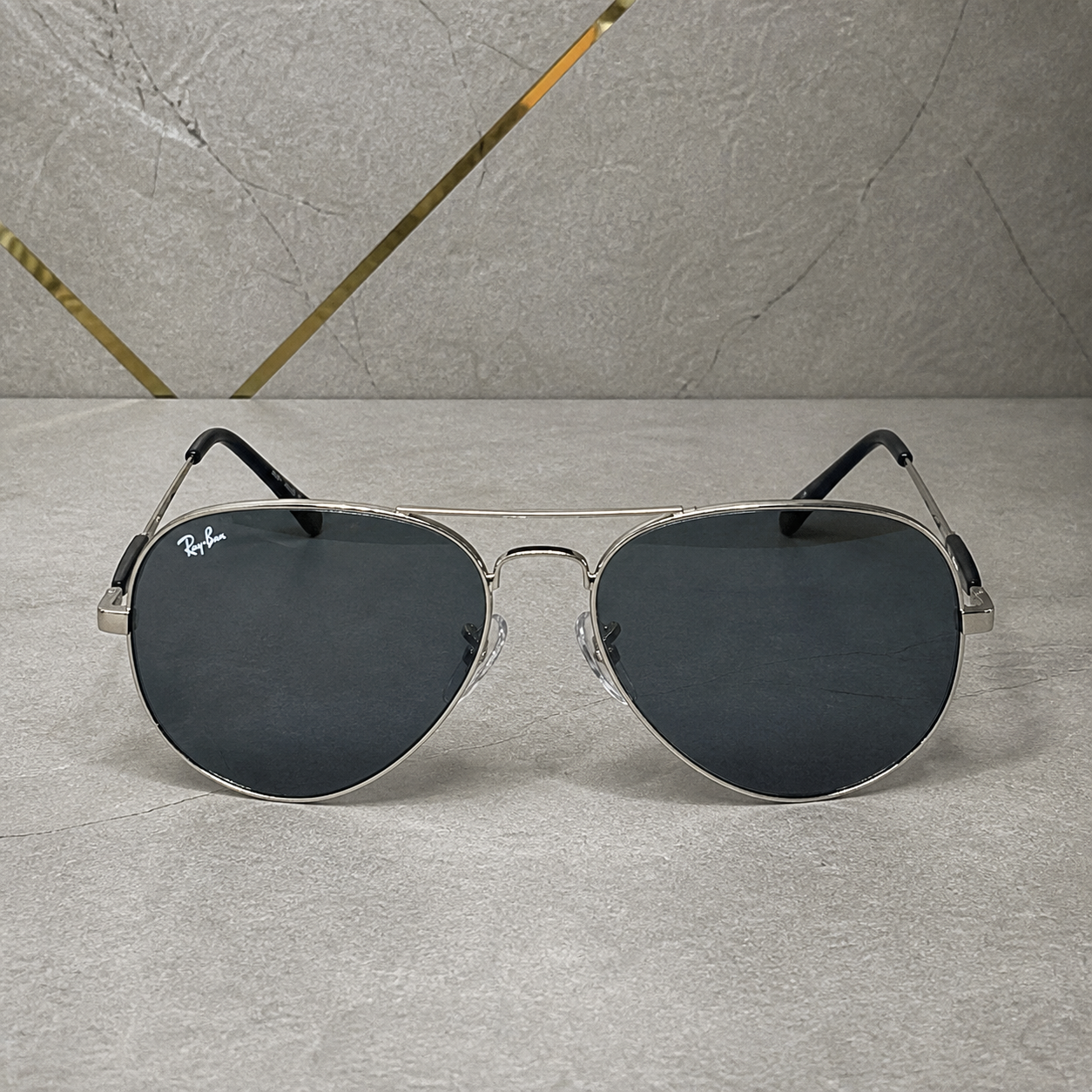 Ray-Ban 3517 Silver / Dark Smoke aviator sunglasses - front hero view